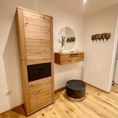 Wohlfuehloase Mit Parkplatz * Graz