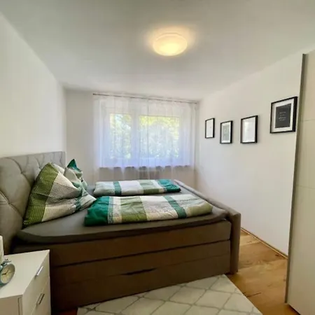 Wohlfuehloase Mit Parkplatz Διαμέρισμα *