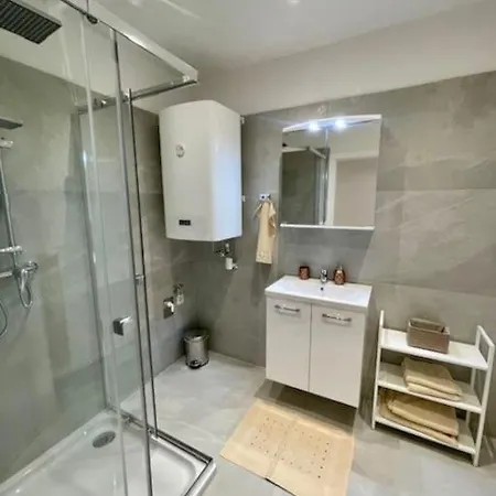 Wohlfuehloase Mit Parkplatz